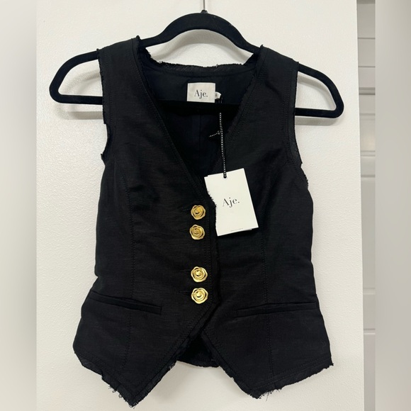 AJE.
PRIMROSE TAILORED VEST (BLACK) - Picture 5 of 10